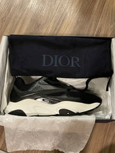 Load image into Gallery viewer, Dior B22 Black &amp; White
