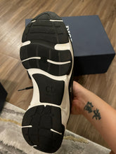 Load image into Gallery viewer, Dior B22 Black &amp; White