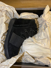 Load image into Gallery viewer, Yeezy Boost 750