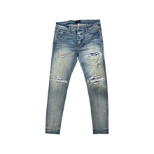 Load image into Gallery viewer, Amiri MX1 Blue Bandana Jean