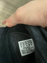 Load image into Gallery viewer, Yeezy Boost 750